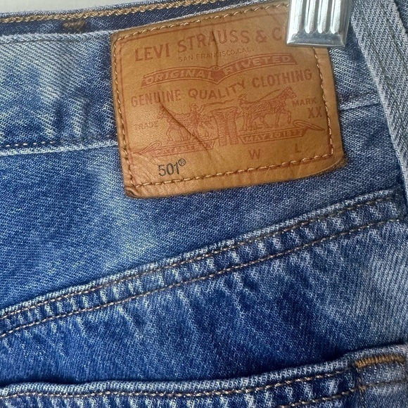 Levi’s Vintage Womens 501 Cutoff Button Fly Denim Shorts Size 29 Summer Festival - Picture 3 of 11